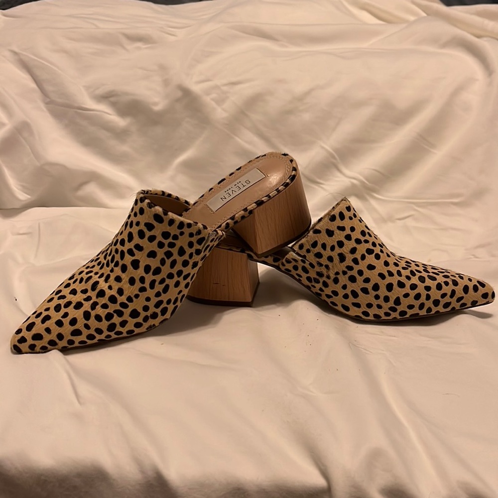 Steven printed mules
